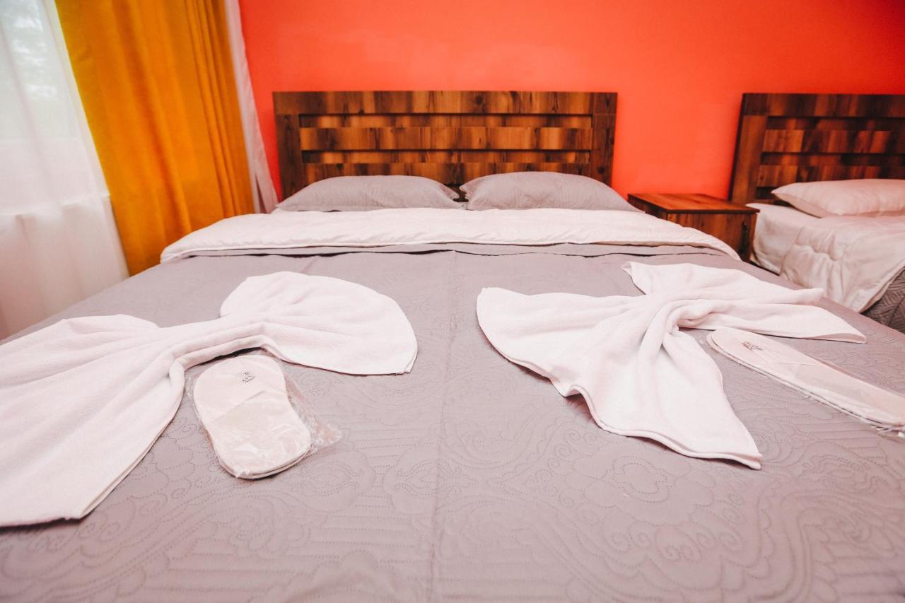 Bebo Babu Guest House Kutaisi Esterno foto