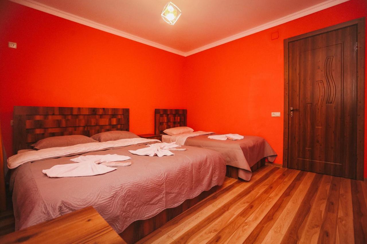 Bebo Babu Guest House Kutaisi Esterno foto